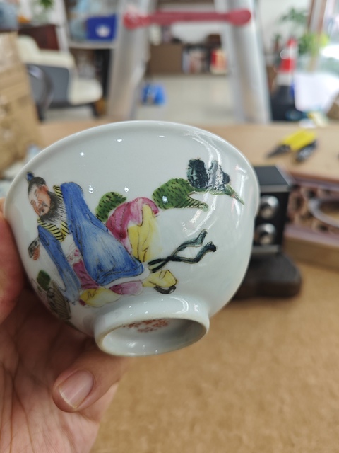 古玩陶瓷人物紋粉彩小碗真品鑒賞圖