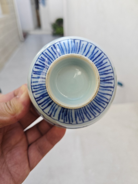 古玩陶瓷青花花卉紋壓手杯拍賣，當前價格800元