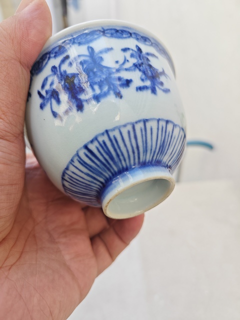 古玩陶瓷青花花卉紋壓手杯拍賣，當前價格800元