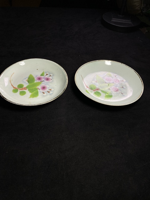 古玩陶瓷花卉紋盤真品鑒賞圖