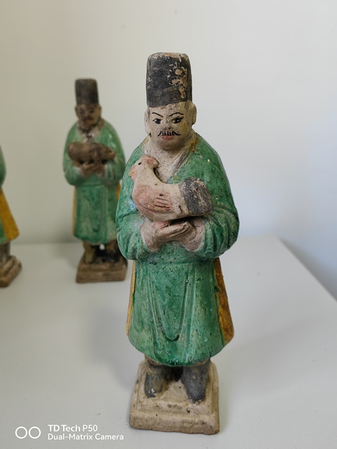 古玩陶瓷明三彩人物俑拍賣，當前價格6000元