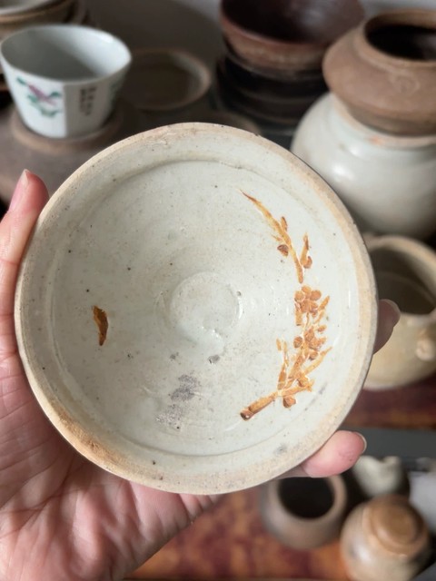 古玩陶瓷青白釉刻月影梅茶盞真品鑒賞圖