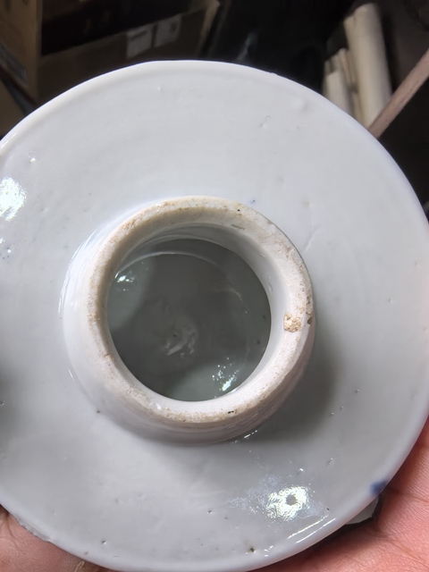 古玩陶瓷青花留白冰梅紋開光博古圖雞腿蓋瓶真品鑒賞圖