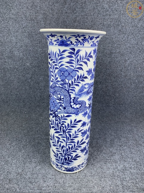 古玩陶瓷清晚·青花龍穿花紋花觚 真品鑒賞圖