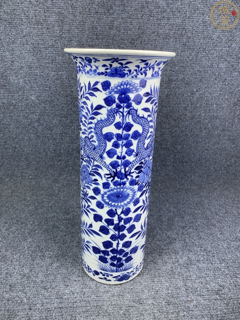 古玩陶瓷清晚·青花龍穿花紋花觚 真品鑒賞圖