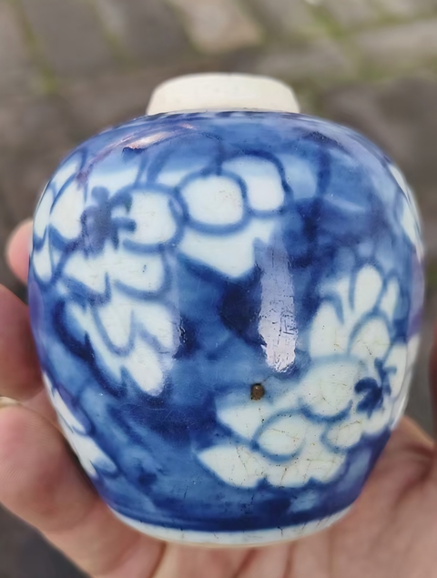 古玩陶瓷青花留白冰梅紋罐真品鑒賞圖