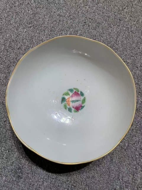 古玩陶瓷粉彩福壽紋碗真品鑒賞圖