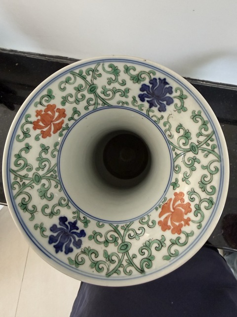 古玩陶瓷五彩開光龍紋尊真品鑒賞圖