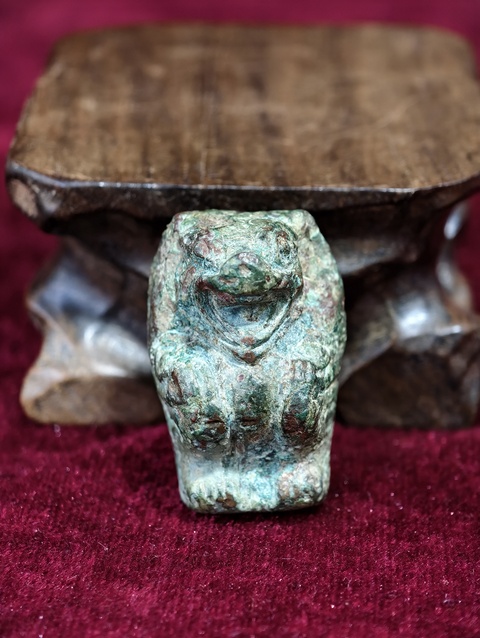 古玩銅器漢代青銅熊真品鑒賞圖