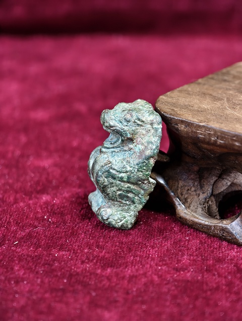 古玩銅器漢代青銅熊真品鑒賞圖