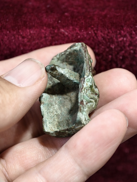 古玩銅器漢代青銅熊真品鑒賞圖