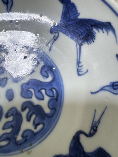 古玩陶瓷青花云鶴紋盤真品鑒賞圖