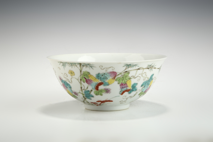 古玩陶瓷民國·粉彩籟瓜紋碗真品鑒賞圖