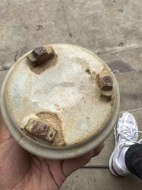 古玩陶瓷哥釉三足爐真品鑒賞圖