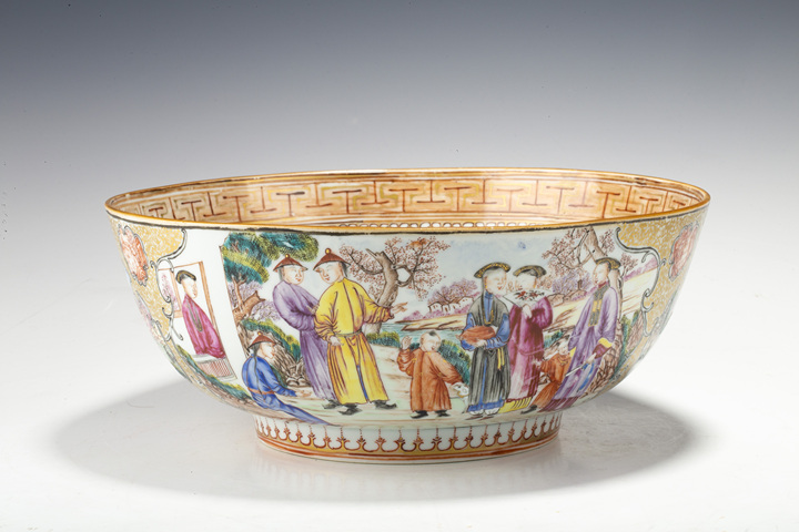 古玩陶瓷清乾隆·廣彩描金錦地開窗滿大人潘趣碗真品鑒賞圖