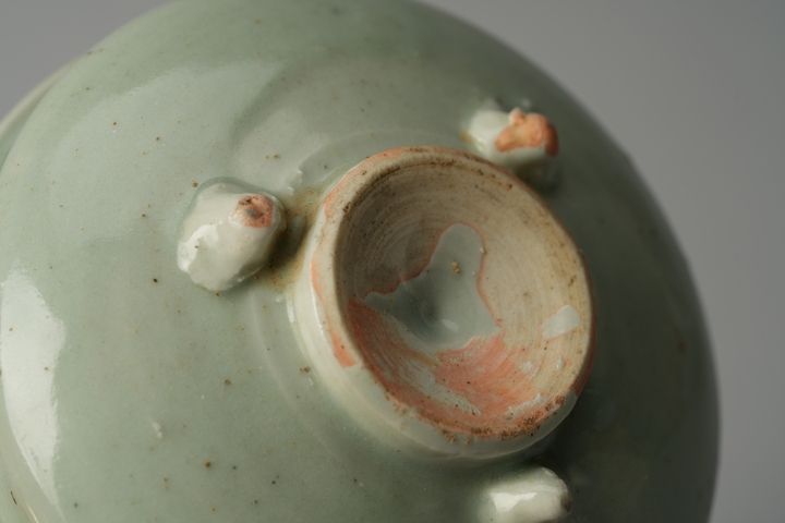 古玩陶瓷 青釉三足洗式香爐真品鑒賞圖