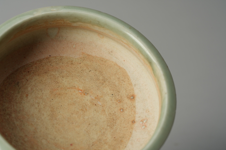 古玩陶瓷 青釉三足洗式香爐真品鑒賞圖