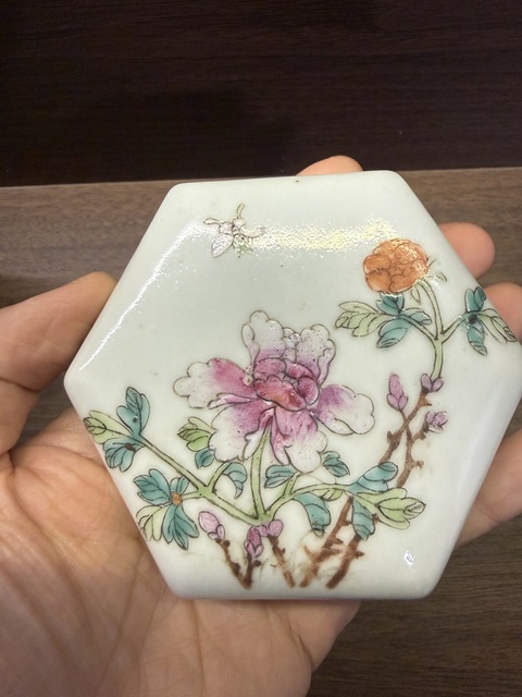 古玩陶瓷民國細路粉彩六方蓋缸真品鑒賞圖