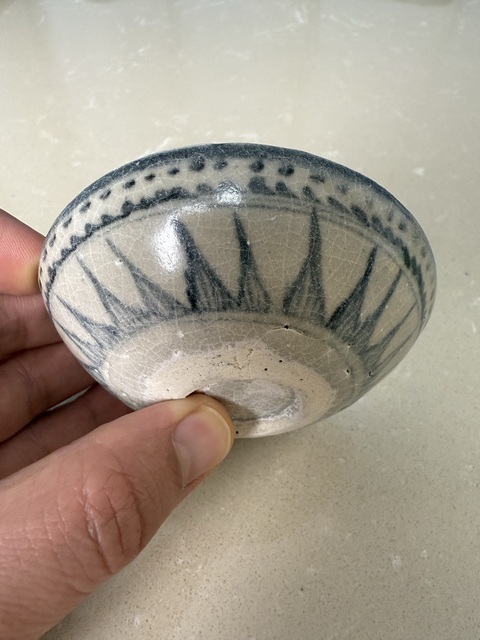 古玩陶瓷青花花卉紋臥足盤真品鑒賞圖