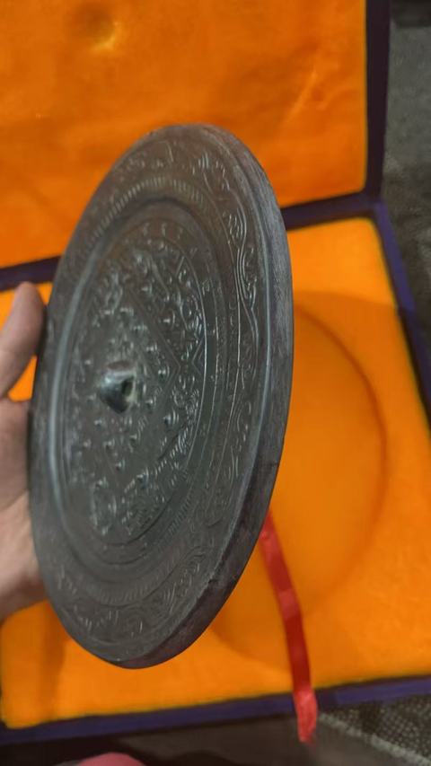 古玩銅器王莽時期搏局紋銅鏡真品鑒賞圖