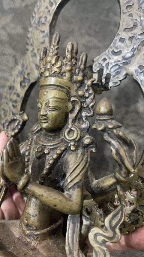 古玩銅器菩薩像真品鑒賞圖