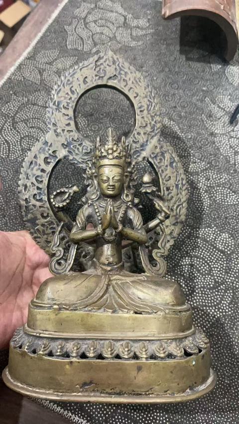 古玩銅器菩薩像真品鑒賞圖