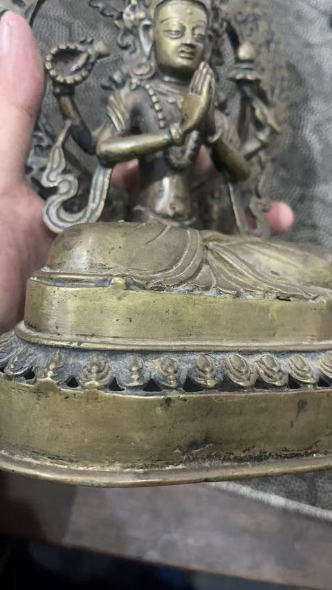 古玩銅器菩薩像真品鑒賞圖