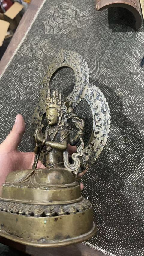 古玩銅器菩薩像真品鑒賞圖