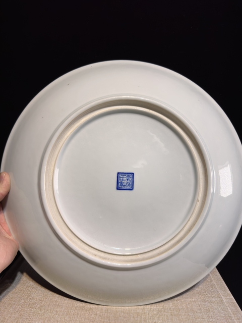 古玩陶瓷粉彩八駿圖大盤真品鑒賞圖