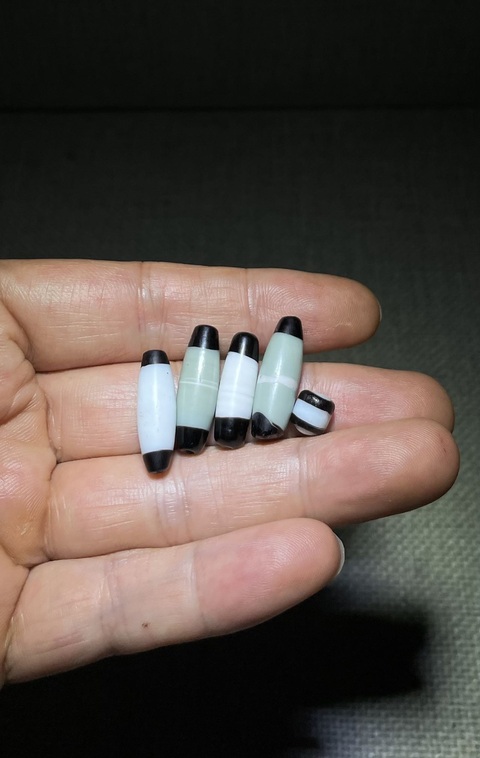 古玩玉器琉璃線珠真品鑒賞圖