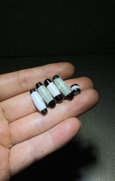 古玩玉器琉璃線珠真品鑒賞圖