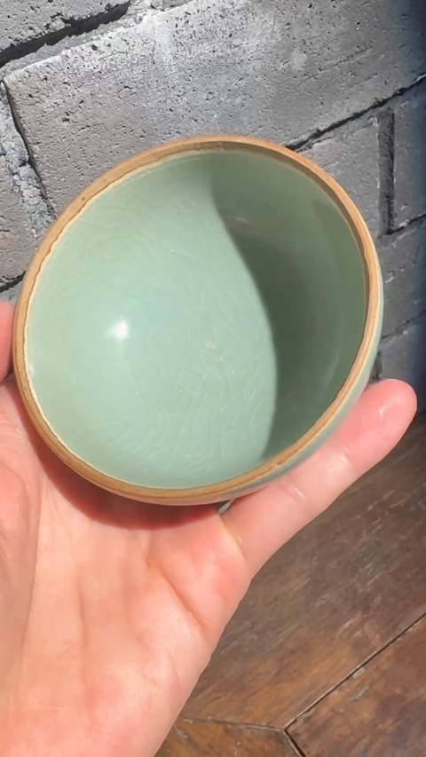 古玩陶瓷龍泉窯直口盞真品鑒賞圖