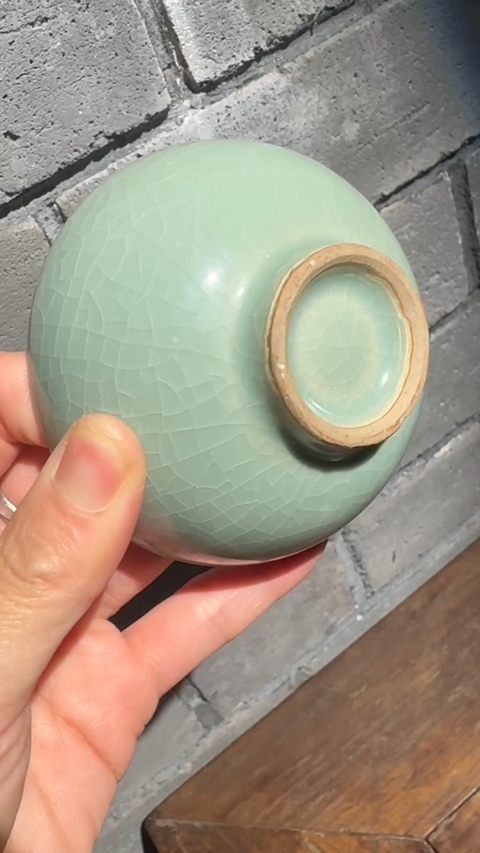 古玩陶瓷龍泉窯直口盞真品鑒賞圖