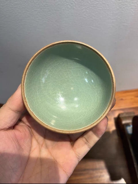 古玩陶瓷龍泉窯直口盞真品鑒賞圖