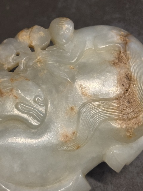 古玩玉器明代·白玉馬上封侯帶扣真品鑒賞圖