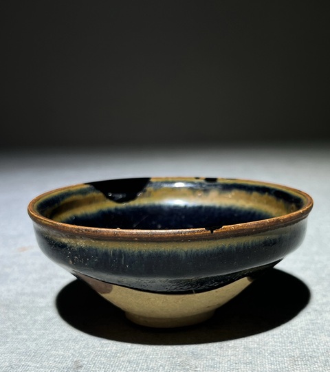 古玩陶瓷黑釉盞真品鑒賞圖