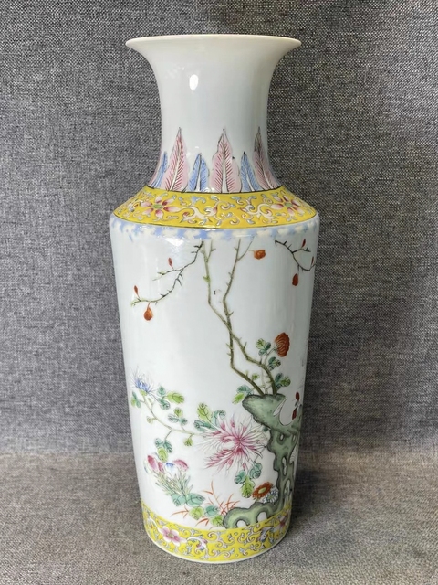 古玩陶瓷花卉紋粉彩瓶真品鑒賞圖