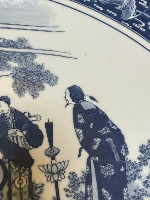 古玩陶瓷青花人物故事紋盤真品鑒賞圖