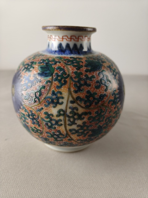 古玩陶瓷清早期青花五彩花卉紋石榴尊拍賣，當前價格2500元