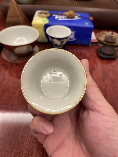 古玩陶瓷印章紋礬紅杯真品鑒賞圖