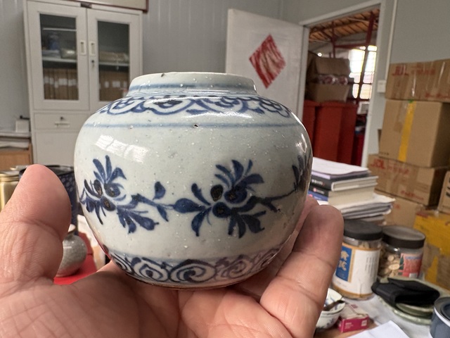 古玩陶瓷花卉紋青花水盂拍賣，當前價格3566元