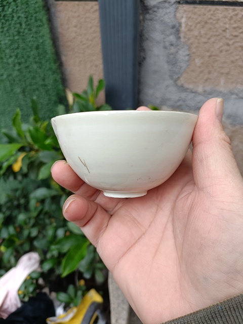 古玩陶瓷定窯白瓷刻花茶盞真品鑒賞圖