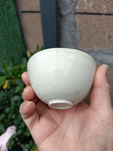 古玩陶瓷定窯白瓷刻花茶盞真品鑒賞圖