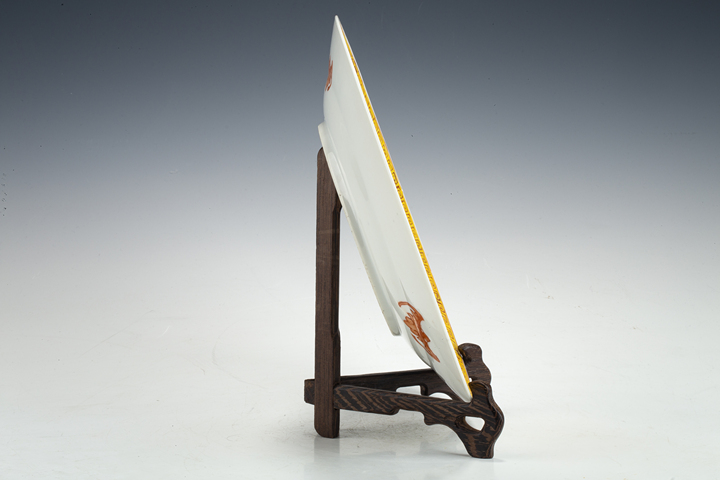 古玩陶瓷民國·黃地粉彩開窗萬壽無疆紋盤真品鑒賞圖