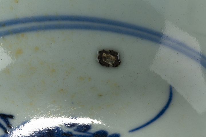 古玩陶瓷明晚·青花葡萄紋碗真品鑒賞圖