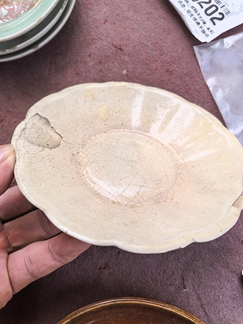 古玩陶瓷白釉盤真品鑒賞圖