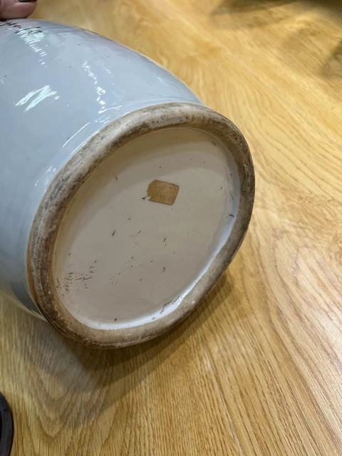 古玩陶瓷周筱松款山水紋瓶真品鑒賞圖