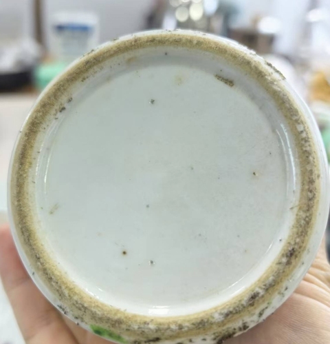 古玩陶瓷清晚·廣彩開窗人物故事紋雞腿瓶真品鑒賞圖