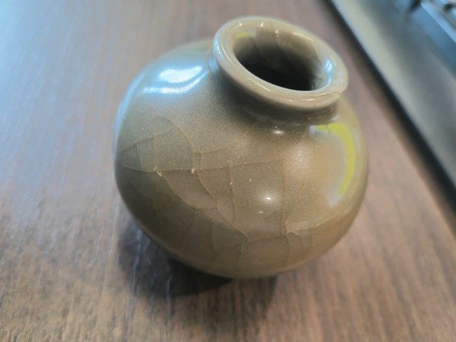 古玩陶瓷龍泉青瓷水盂正窯口真品鑒賞圖