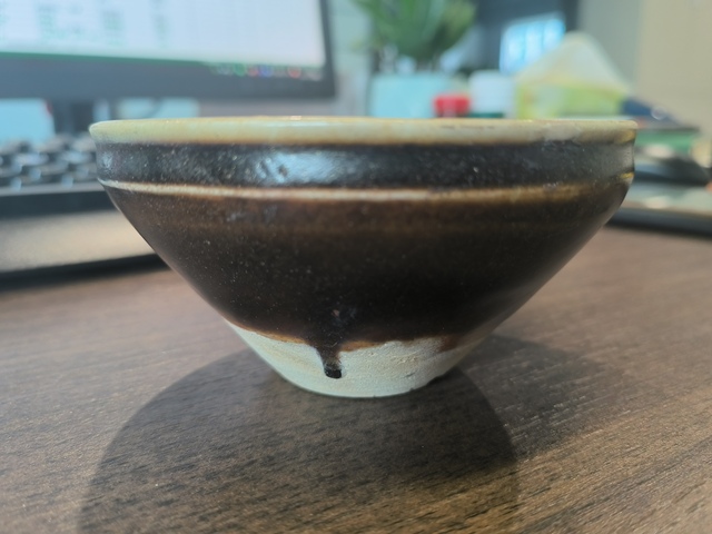 古玩陶瓷贛州窯褐釉茶盞真品鑒賞圖